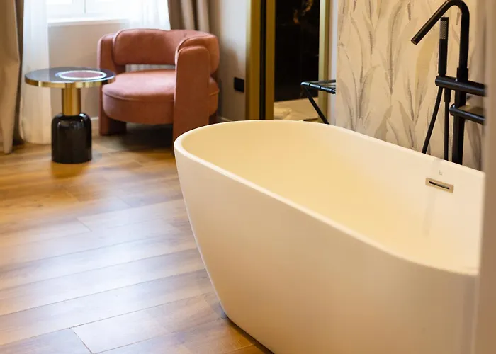 Oda ve Kahvaltı Mavi Luxury Roma