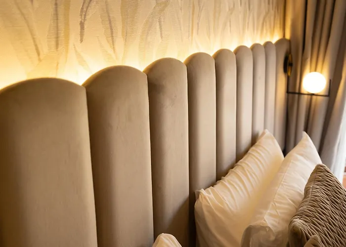 Mavi Luxury Oda ve Kahvaltı 4*