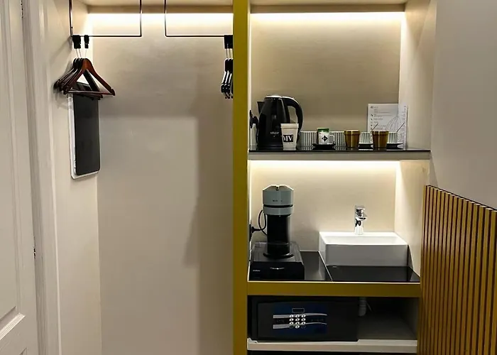 Mavi Luxury Oda ve Kahvaltı Roma